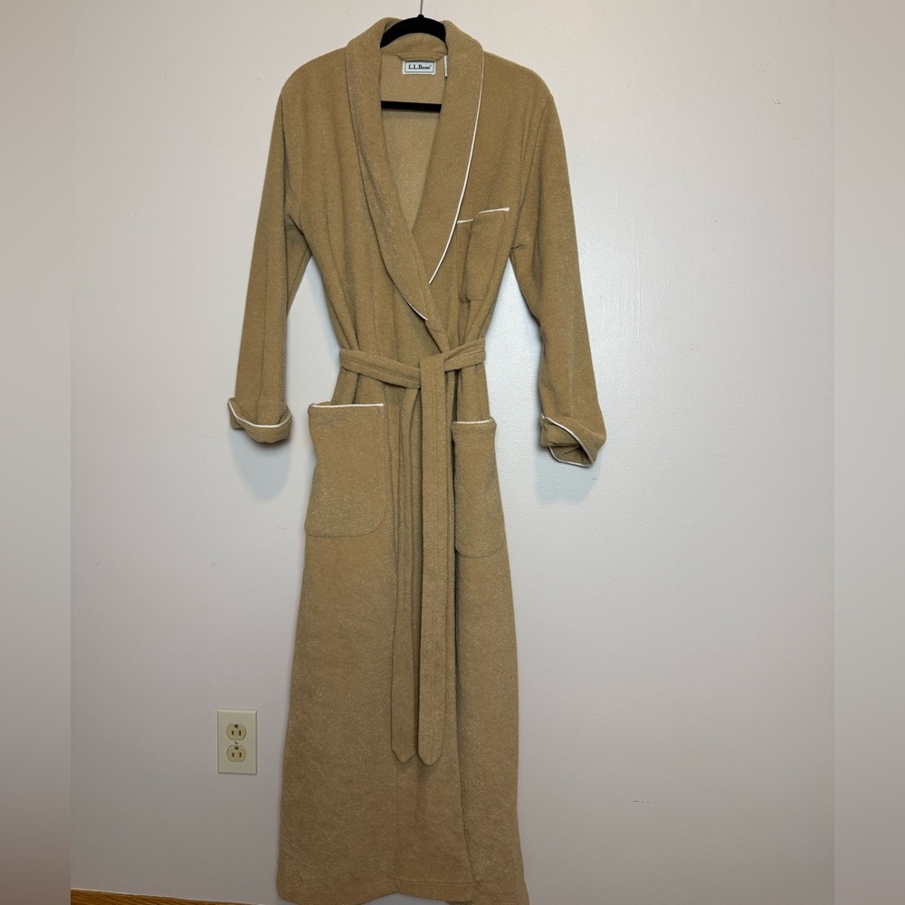 LL Bean Beige/yellow/tan dressing gown robe pockets